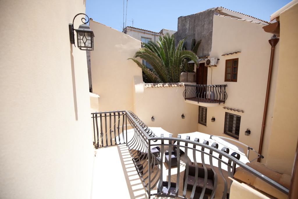 Italiana Resort Maniace Syracuse Bagian luar foto